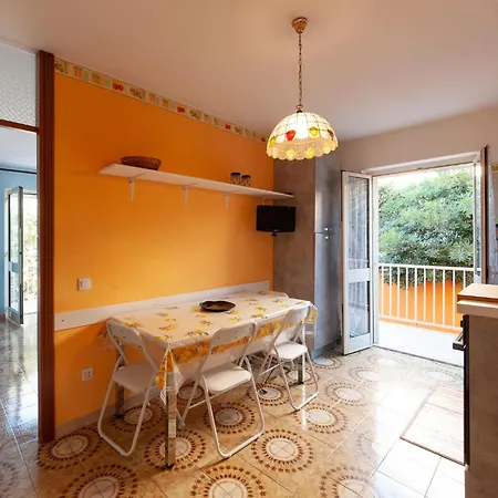 Apartamento 2 Bedroom Cozy In Castelsardo