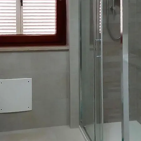 2 Bedroom Cozy In * カステルサルド